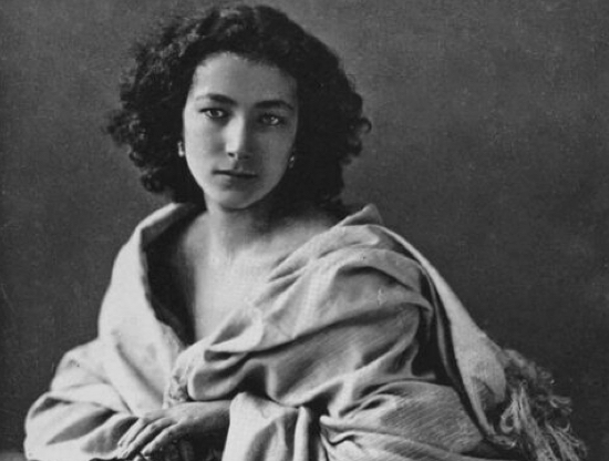 Sarah Bernhardt: imperatriz rebelde do teatro
